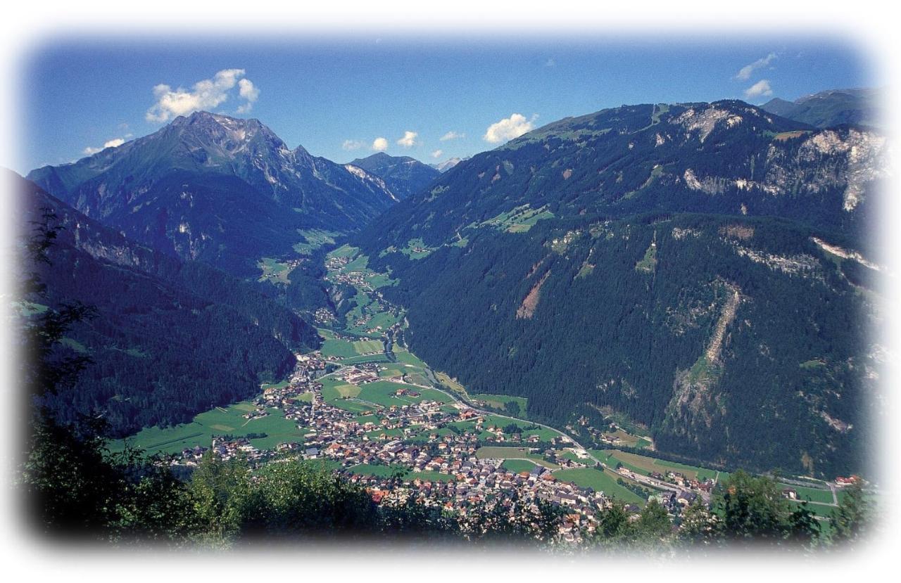 Ferienwohnungen Kroll - Appartements Viktoria Und Landhaus Maria Mayrhofen Luaran gambar